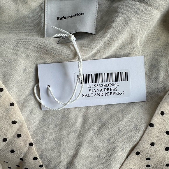 Reformation Siana Dress in Salt & Pepper - Picture 4 of 7